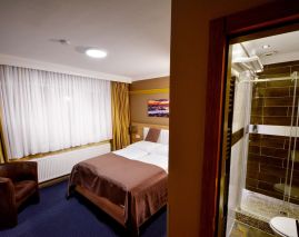 Hotel C&S