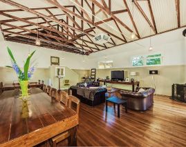 Tuck Inn Yarra Valley