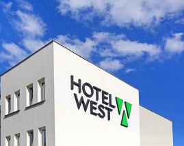 Hotel West