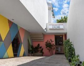 Apart Hotel Colors