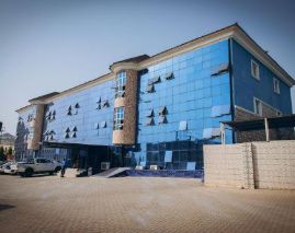 World Class Hotel & Apartments