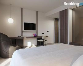 B21 Hotel