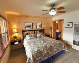 CREEKSIDE LODGE