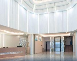 Chuyue Seaview Hotel (Beidaihe Gold Coast Branch)
