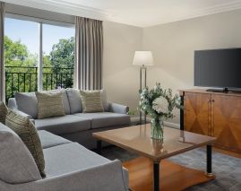 Delta Hotels by Marriott Heathrow Windsor