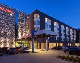 Courtyard by Marriott Warsaw Airport