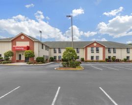 Econo Lodge Brunswick Travel Center