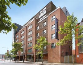 TRAVELODGE SWANSEA CENTRAL