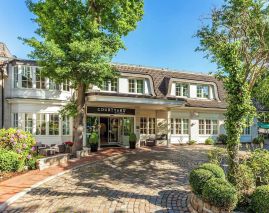 Courtyard by Marriott Hamburg Airport