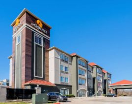 La Quinta Inn & Suites by Wyndham Fort Worth Arlington West