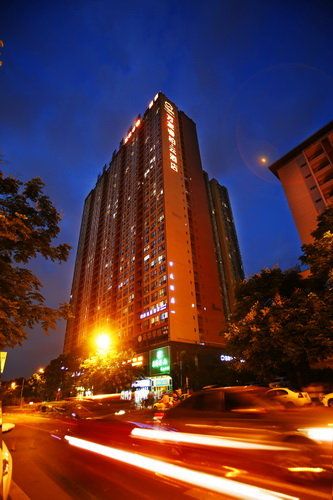 Hotel Ripple Chengdu West Jingtian Road Wanyou（Domestic Only)