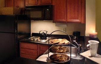 Larkspur Landing Folsom Extended Stay - Folsom, CA