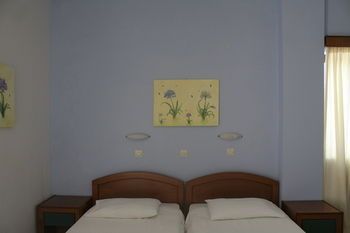 Hotel Iris Apartments and Rooms (Kantanos-Selinou)
