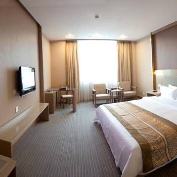 Maoming Dianbai Golden Dragon Spring Hotel (Foshan)