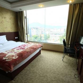 Hotel 丽江丽水湾酒店 (Lijiang)