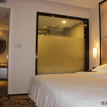 Hotel 丽枫酒店(银川四季鲜店) (Yinchuan)
