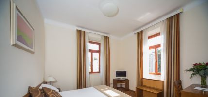 Hotel Zagreb (Dubrovnik)