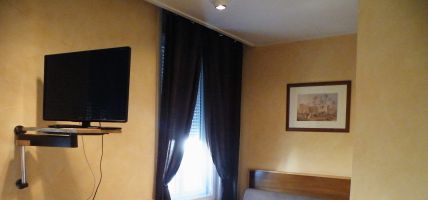 Brit Hotel Confort – Le Grand Hotel (Roanne)