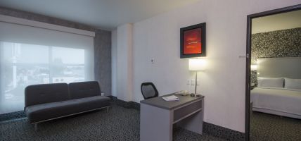 Holiday Inn Express & Suites QUERETARO (Santiago de Querétaro, Querétaro)