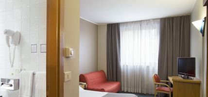 City Hotel & Suites (Foligno)