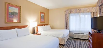 Holiday Inn & Suites ST. CLOUD (St Cloud)