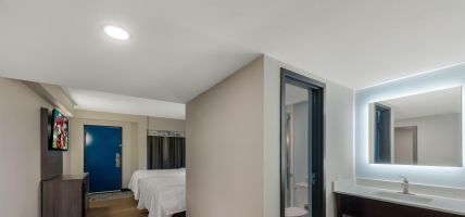 Hotel Red Roof PLUS+ & Suites Virginia Beach - Seaside