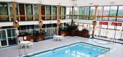 Holiday Inn & Suites PITTSFIELD-BERKSHIRES (Pittsfield)