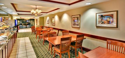Holiday Inn Express & Suites CEDAR RAPIDS-I-380 @ 33RD AVE (Cedar Rapids)