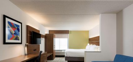 Holiday Inn Express & Suites CHARLOTTE ARPT-BELMONT (Mount Holly)