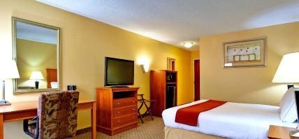 Holiday Inn Express HURRICANE MILLS (WAVERLY) (Buffalo)