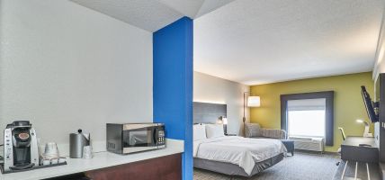 Holiday Inn Express & Suites CLEARWATER/US 19 N (Clearwater)