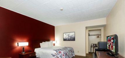 Red Roof Inn & Suites Hazleton