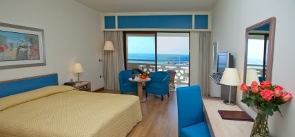 Hotel St. Raphael Resort (Limassol)