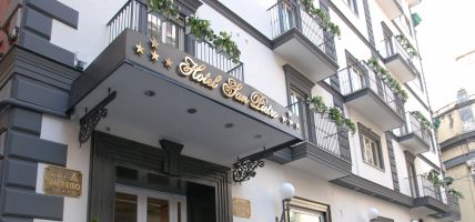 Hotel San Pietro (Naples)