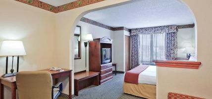 Holiday Inn Express & Suites FOREST (Forest)