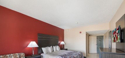 Red Roof Inn & Suites Austin East - Manor