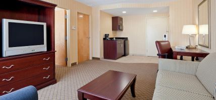Holiday Inn Express & Suites WEST LONG BRANCH - EATONTOWN (West Long Branch)