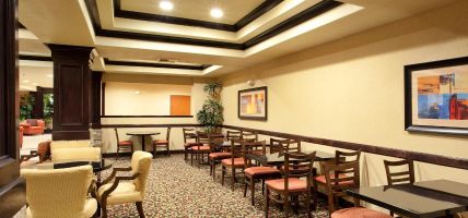 Holiday Inn Express & Suites LINCOLN-ROSEVILLE AREA (Lincoln)