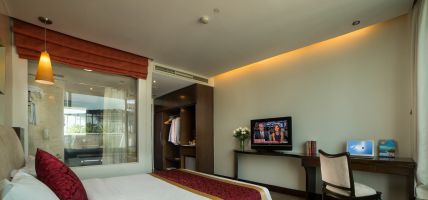 Hanoi Club Hotel & Lake Palais Residence