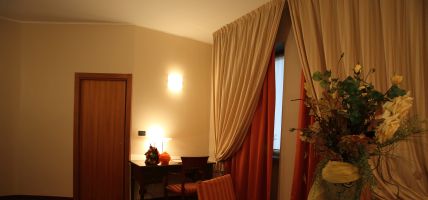 Hotel Lux (Alessandria)