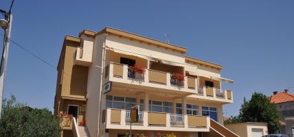 Hotel Apartments Amico (Zadar)