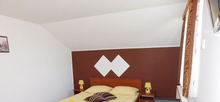 Hotel Guesthouse Sara (Rakovica-Grabovac)