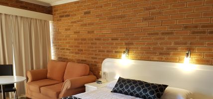 Cousins Motor Inn (Inverell)