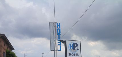 Hotel Route 9 (Cadeo)