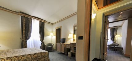 Hotel De La Ville (Civitavecchia)