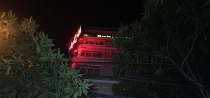 Saki hotel (Hanoi)
