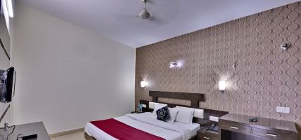 Hotel Zurich Resorts (Shimla)