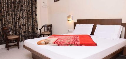Hotel Star Inn (Sri Karanpur)