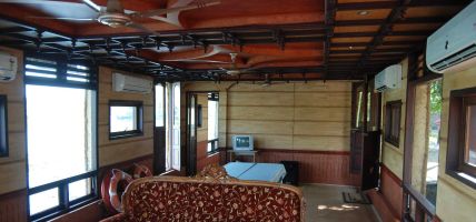 Hotel Palace on Waves - Luxury Cruise (Alleppey)