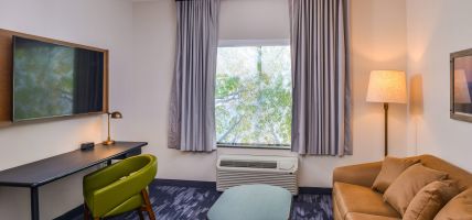 Fairfield Inn and Suites by Marriott Fort Worth Southwest at Cityview